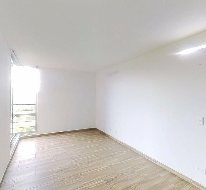 Apartamento en venta en El Castillo, Kennedy, Bogotá - foto 2