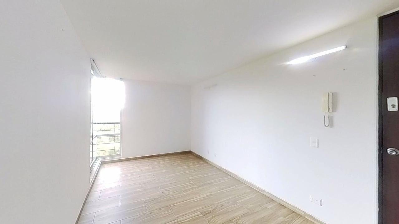 Apartamento en venta en El Castillo, Kennedy, Bogotá - foto 2