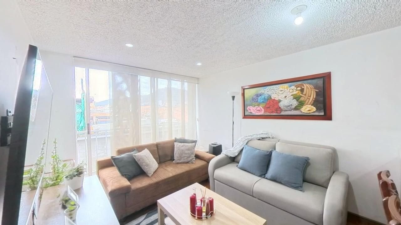Apartamento en venta en El Listón, Los Mártires, Bogotá - foto 1