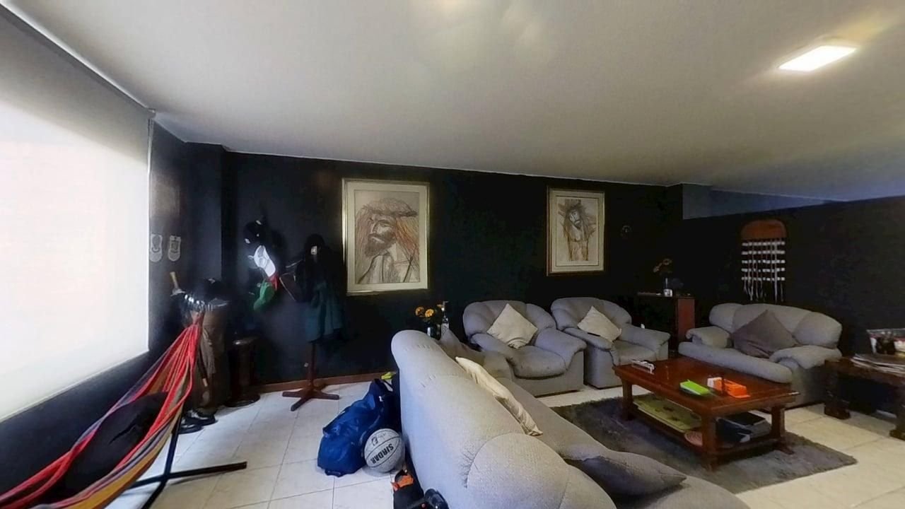 Apartamento en venta en La Castellana, Barrios Unidos, Bogotá - foto 2