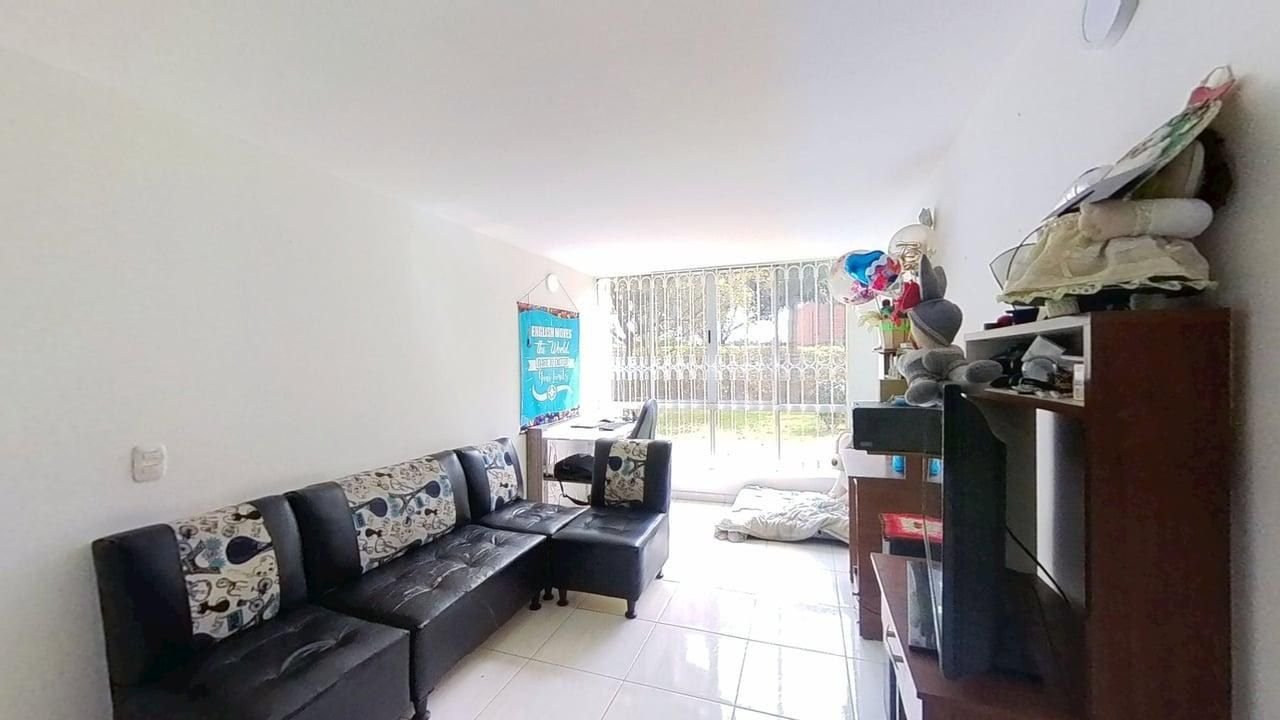 Apartamento en venta en La Felicidad, Fontibón, Bogotá - foto 2