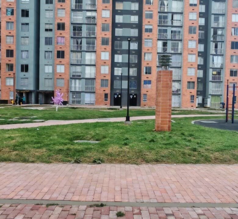 Apartamento en venta en Primavera Occidental, Puente Aranda, Bogotá - foto 19