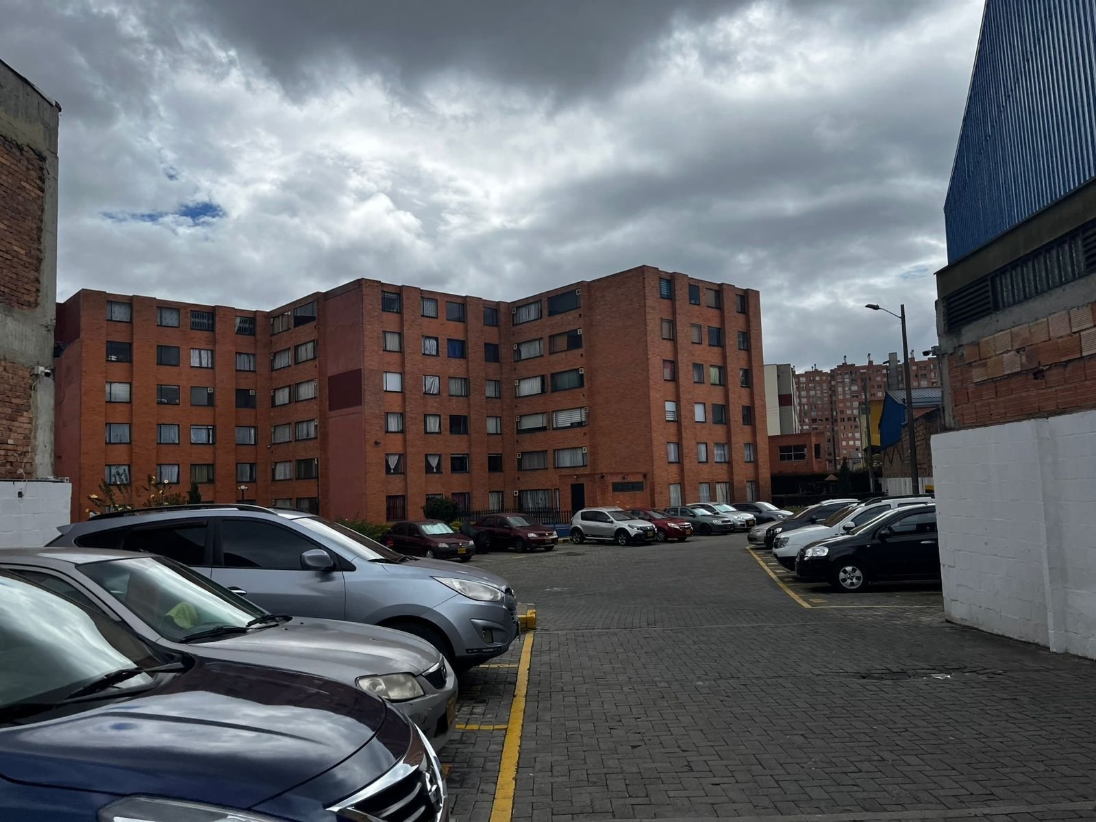 Apartamento en venta en Villa Gladys, Engativá, Bogotá - foto 12