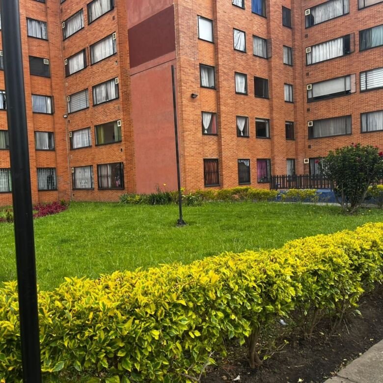 Apartamento en venta en Villa Gladys, Engativá, Bogotá - foto 14