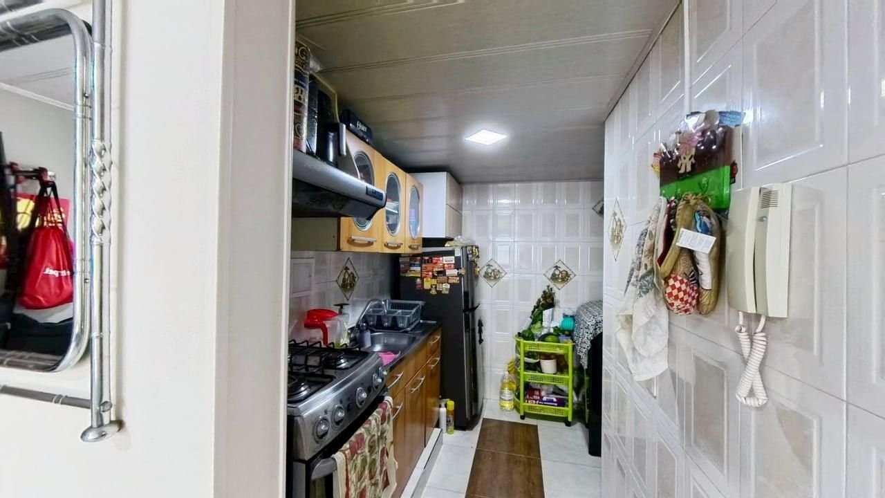 Apartamento en venta en Villa Gladys, Engativá, Bogotá - foto 4