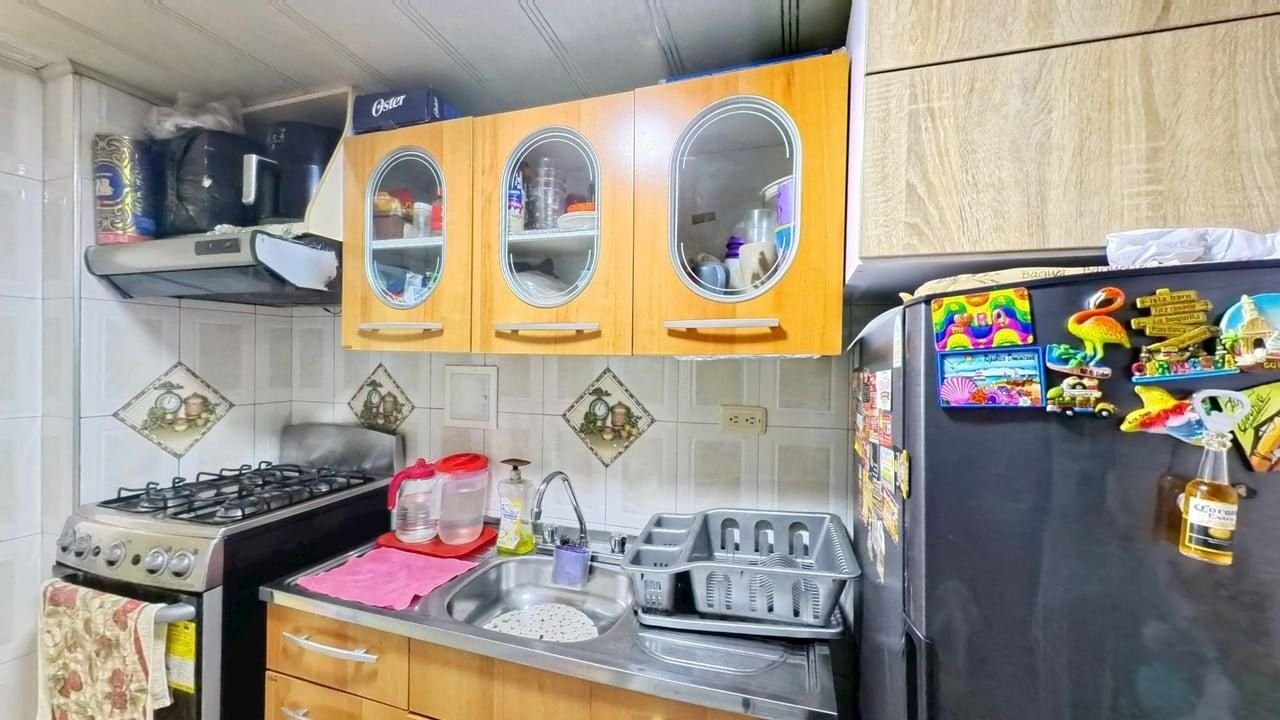 Apartamento en venta en Villa Gladys, Engativá, Bogotá - foto 5