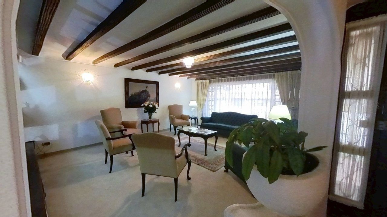 Casa en venta en Bogotá, Usaquén, Bogotá – foto 1 Casa en venta en Bogotá, Usaquén, Bogotá - foto 1