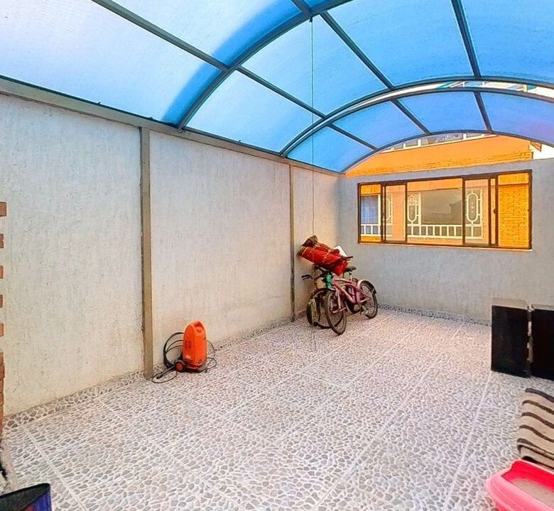 Casa en venta en El Palmar, Engativá, Bogotá - foto 4